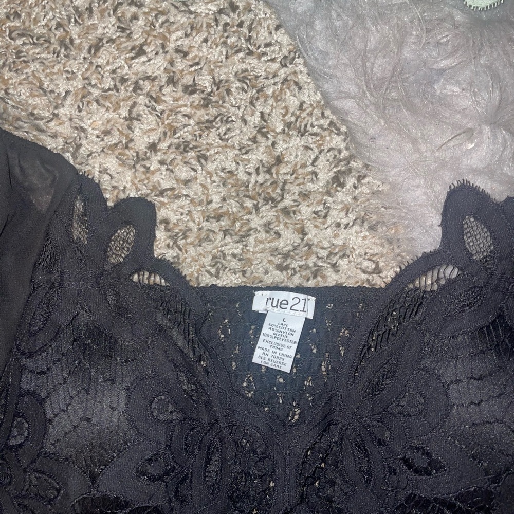 Rue21 Crochet Lace Crop Top Bundle - Sage Green & Black - Picture 8 of 10